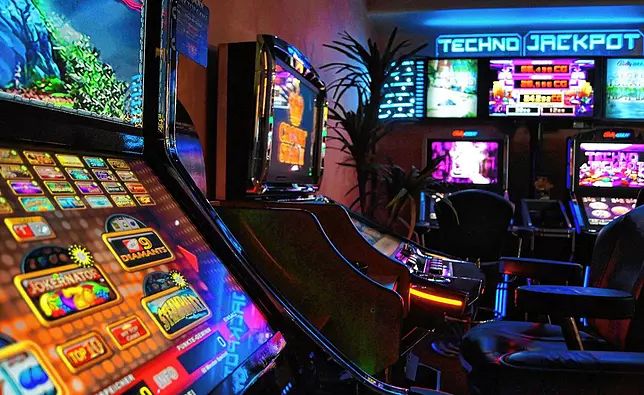 پاکستان میں Big Lucky Slots کا آن لائن کیسینو سیکشن کھولیں۔